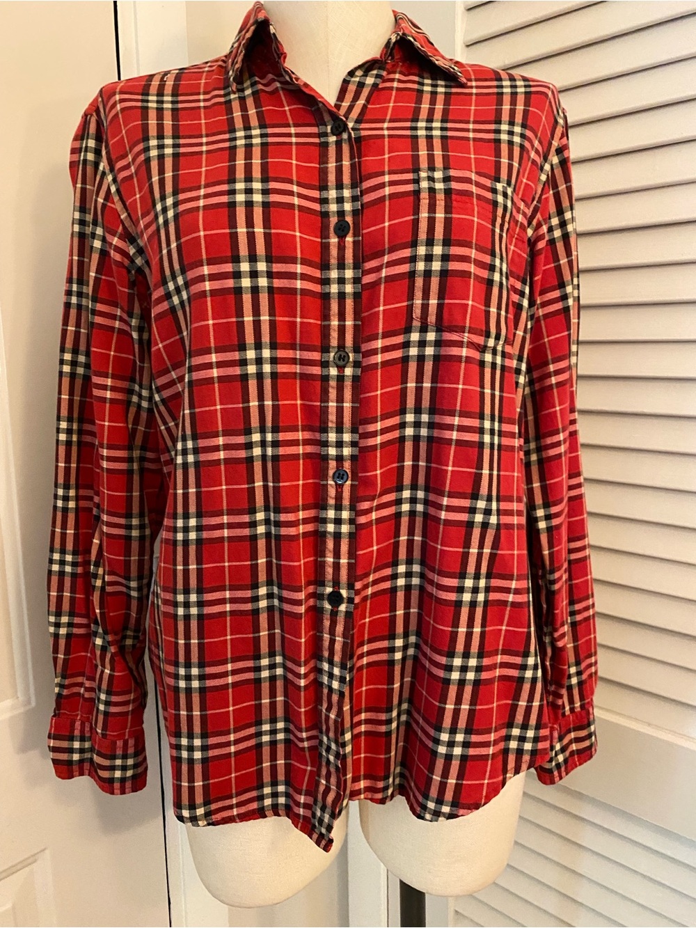 Vintage 90’s/ Y2K “Evan Picone” 100 % Cotton Red Plaid Shirt- Size 6